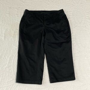 Women’s Dockers Capri Black Pants Shorts size 8P